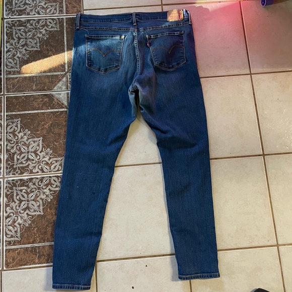 Levi’s Womens Shaping Skinng Mid Waist Jean - Picture 6 of 9